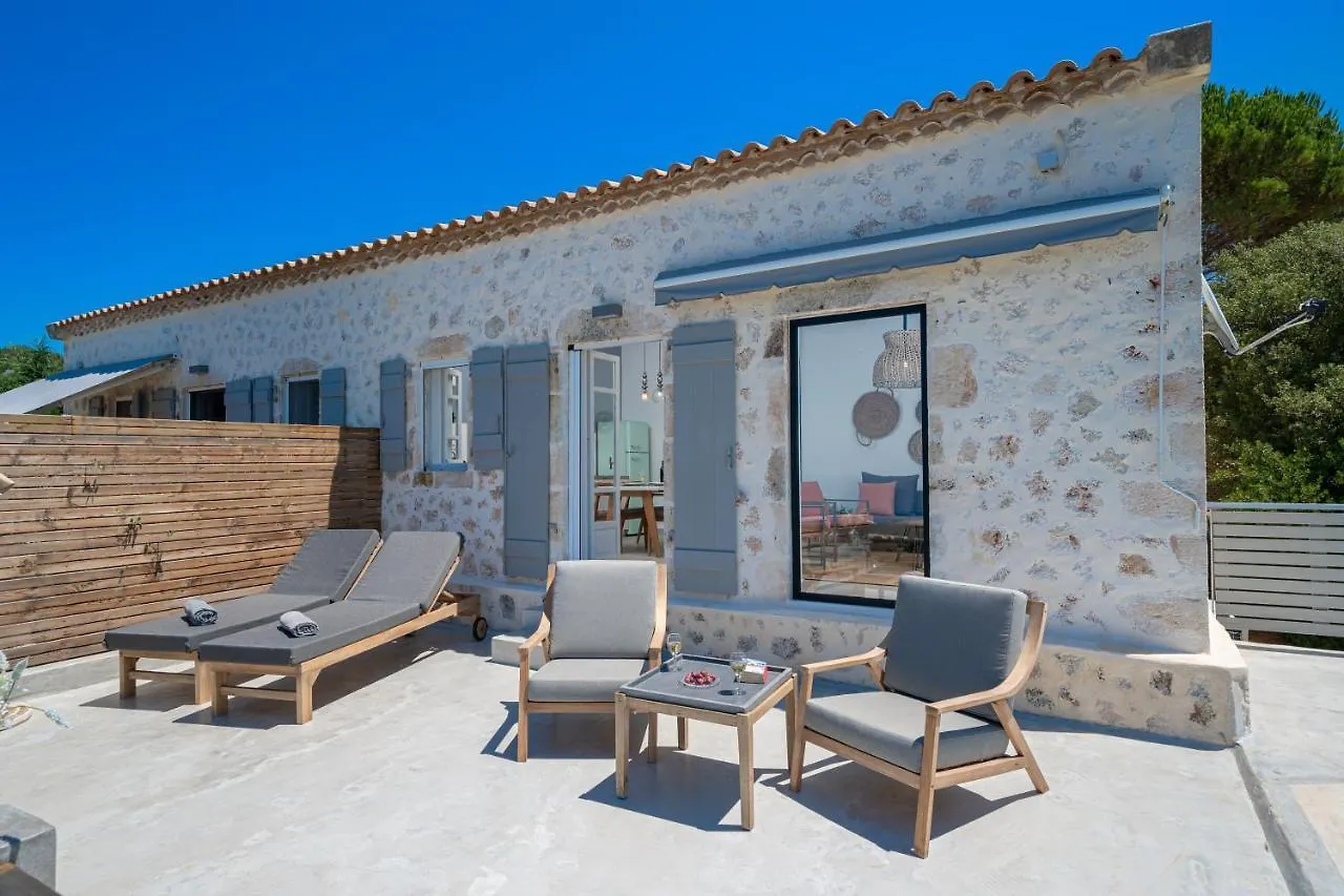 Blue Horizon Cottages Tzamarelata 빌라